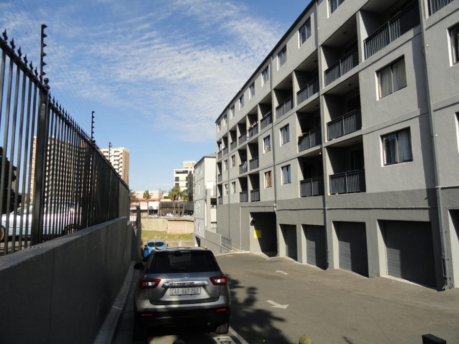 2 Bedroom Property for Sale in Bellville Park Western Cape